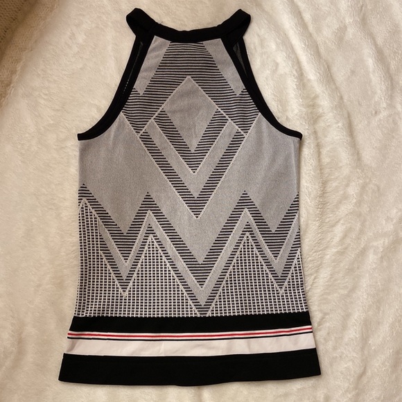 Athleta top - Picture 2 of 3